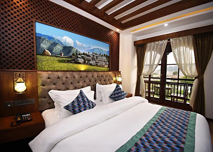 מלון Everest Boutique - Your Heritage 3*