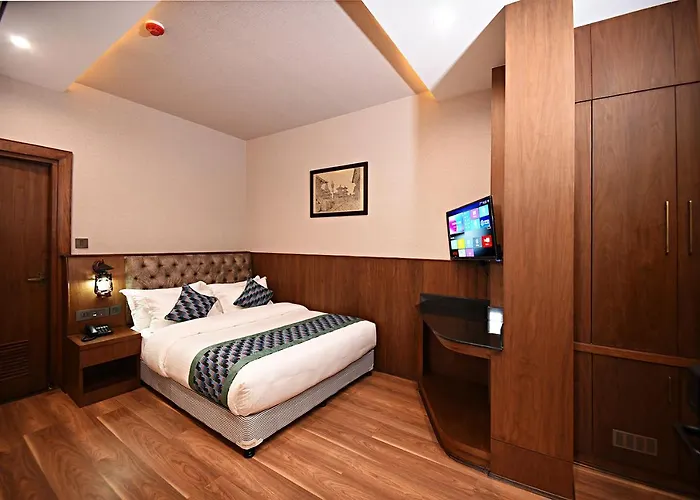 Everest Boutique - Your Heritage Hotel 3*