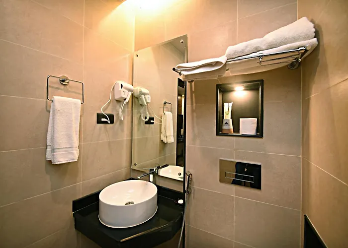 Everest Boutique - Your Heritage Hotel